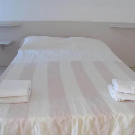 Aparthotel Serena Suites 3*