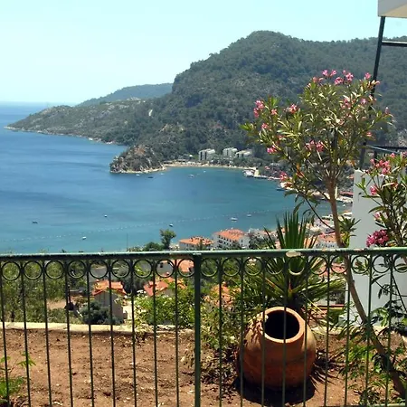Serena Suites 3*