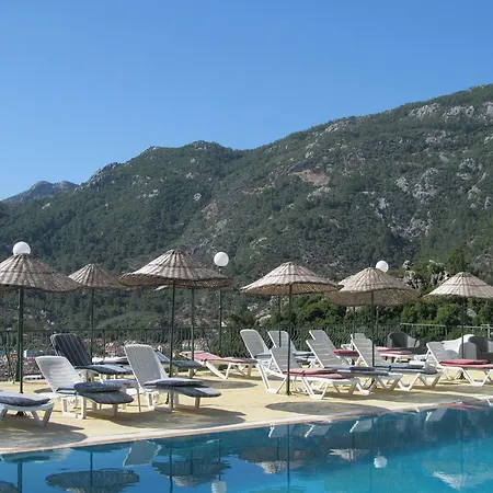 Serena Suites 3*