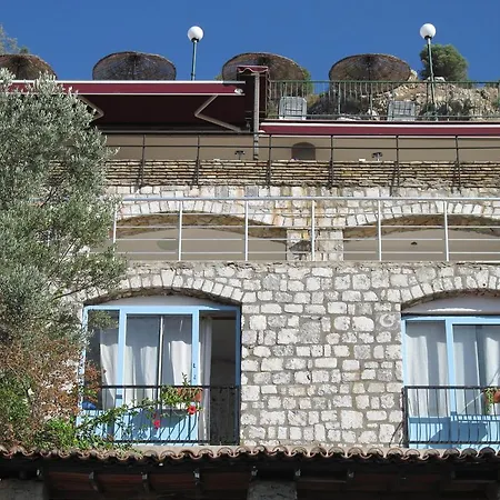 Serena Suites