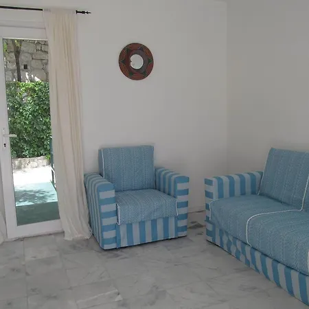 Serena Suites 말마리스